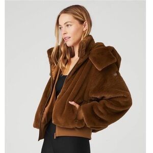 Alo yoga foxy faux fur jacket
